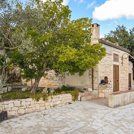 Cozy In With House A Panoramic View بيت للعطل